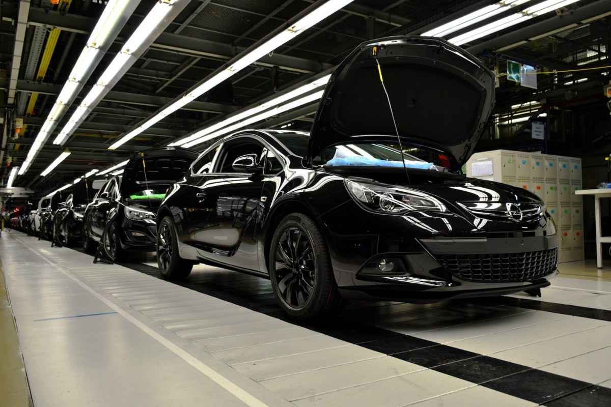 A car production line in a General Motors factory. GM was one of many US corporations that banked heavily on saving labor costs through offshoring. File photo: iStock